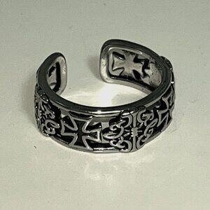 GOTHIC ELEGAN RING